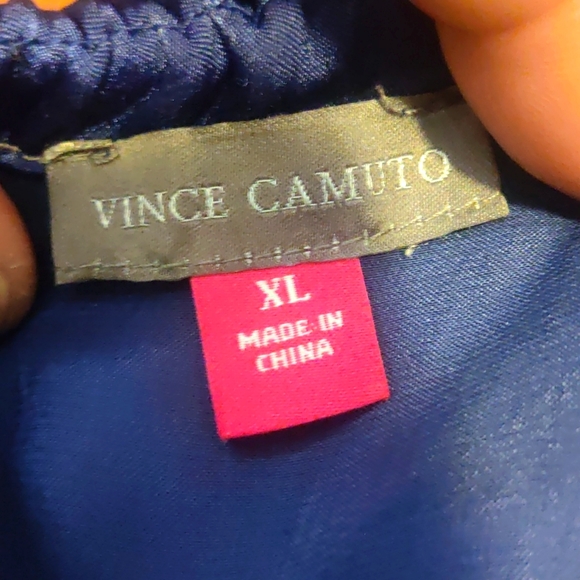 Vince Camuto Silk Summer top - Picture 3 of 3